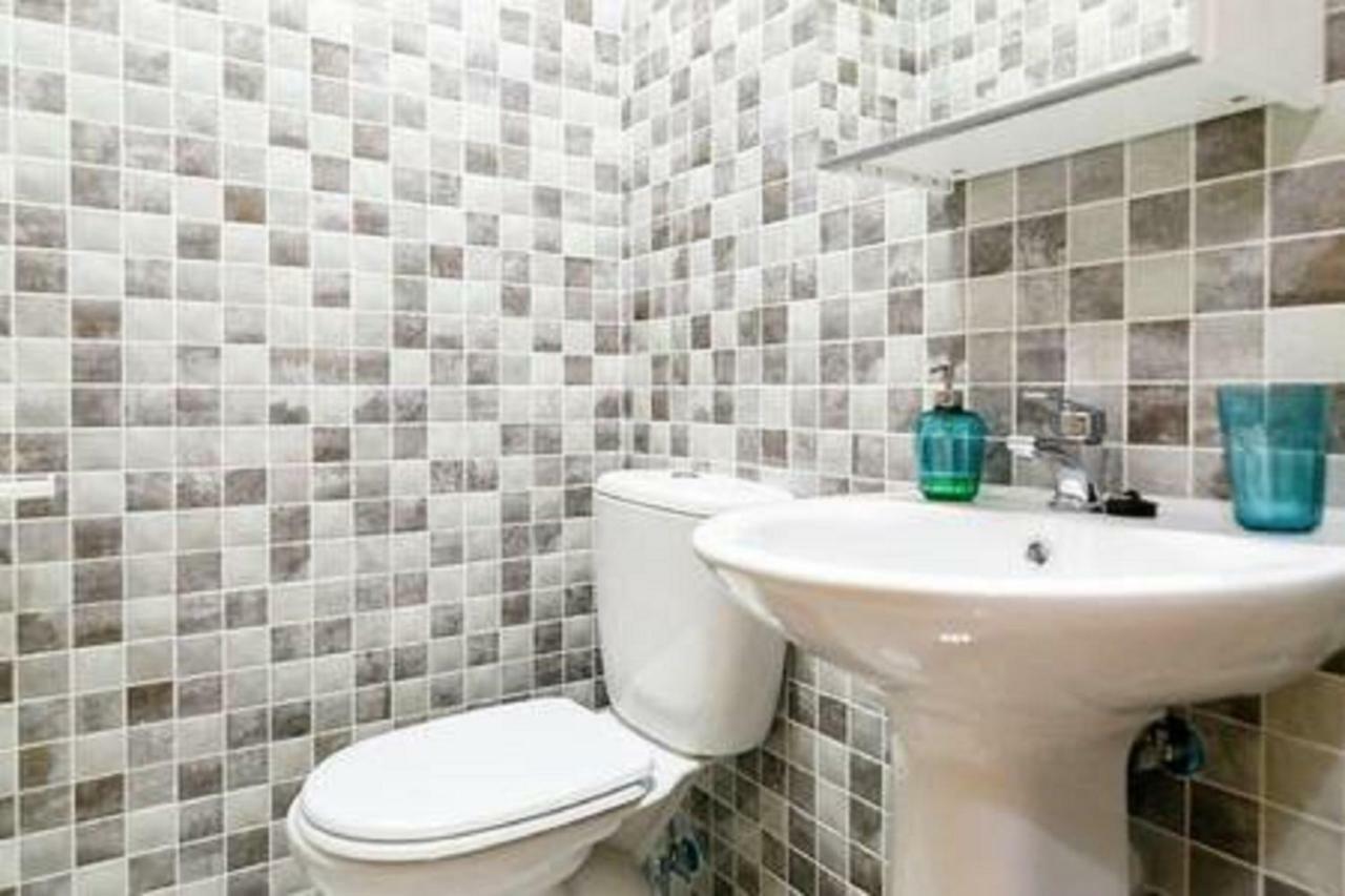 Family Apartment Patio&Swimming Pool In Center Malaga Luaran gambar